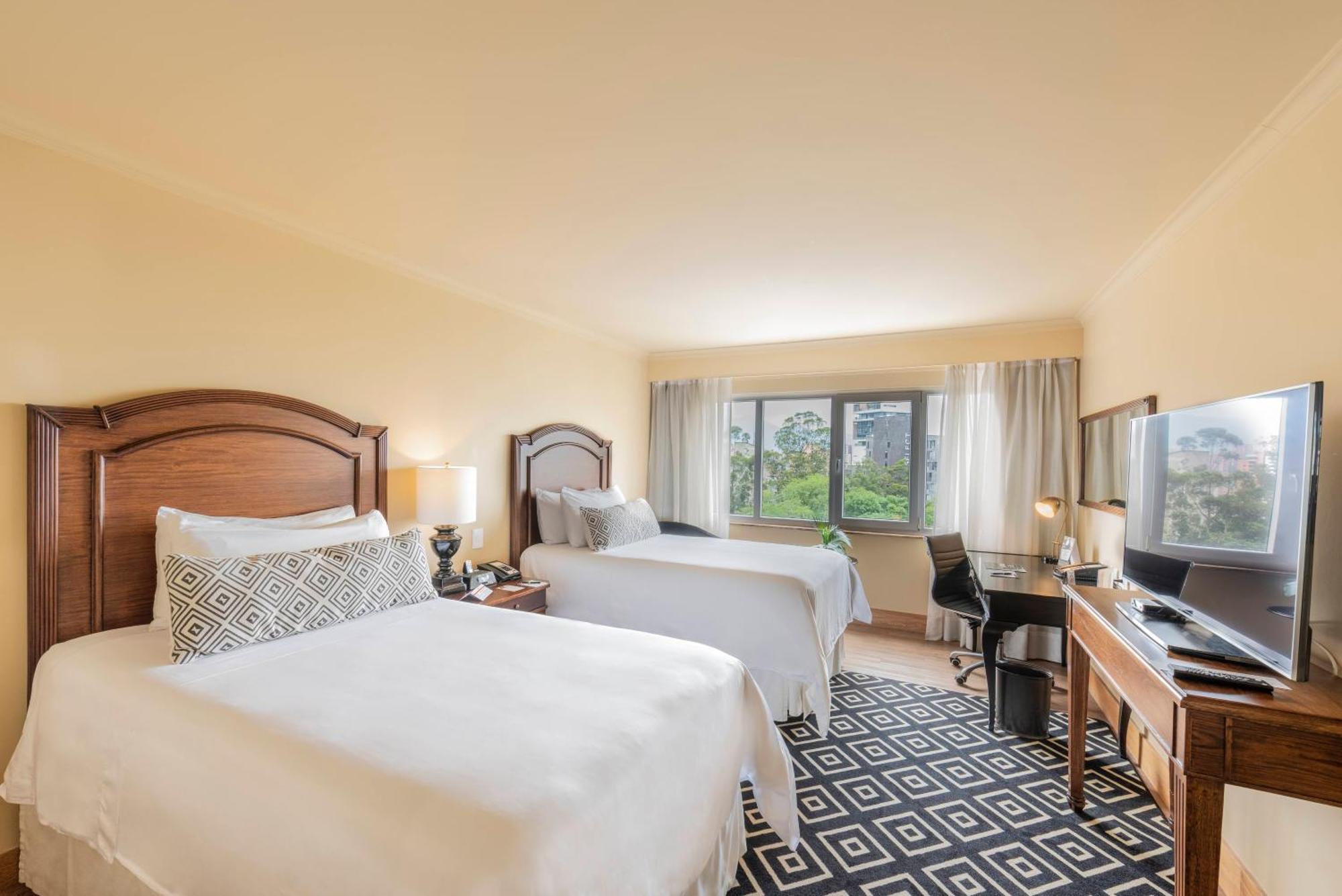 Intercontinental Medellin - Movich By Ihg Hotel Екстериор снимка
